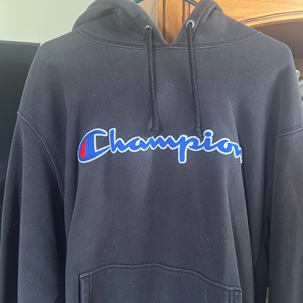 Champion Men’s sweatshirt